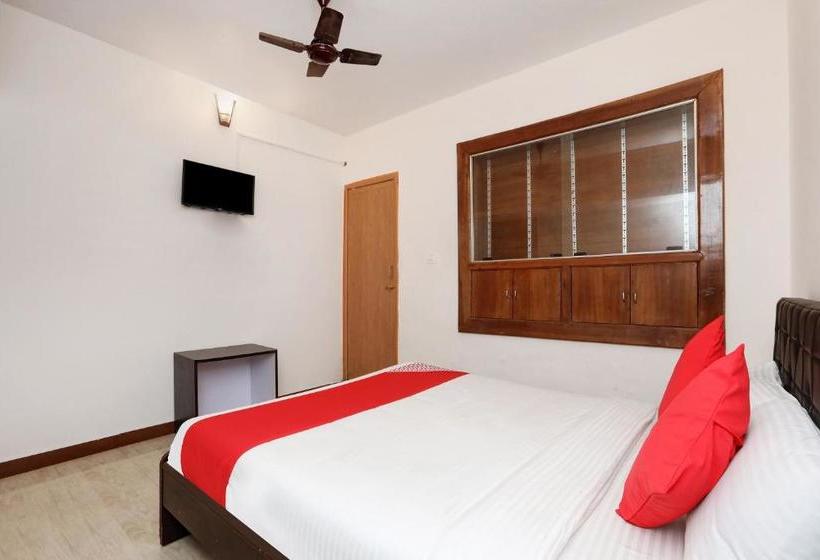 Отель Fabexpress Misty Green