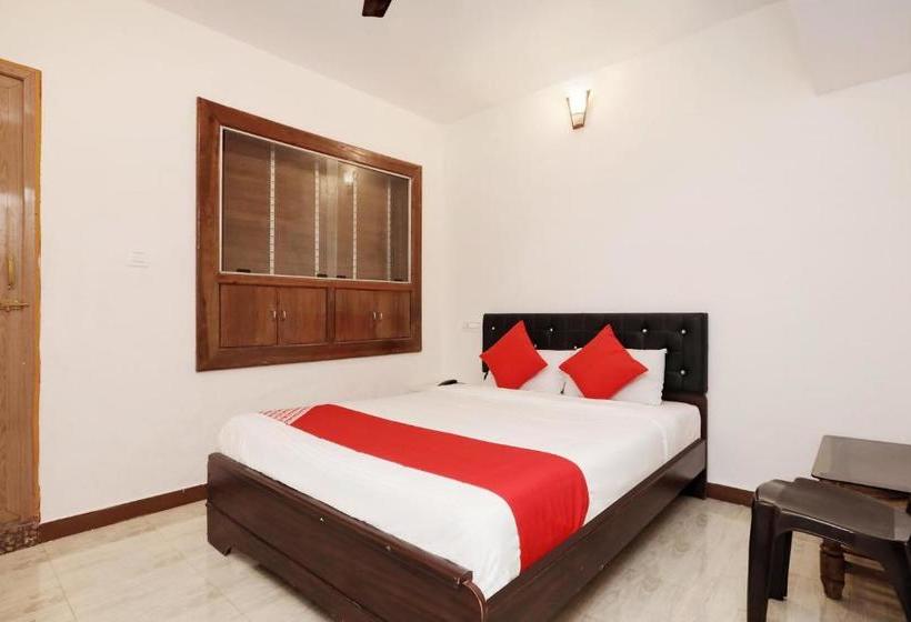 Отель Fabexpress Misty Green