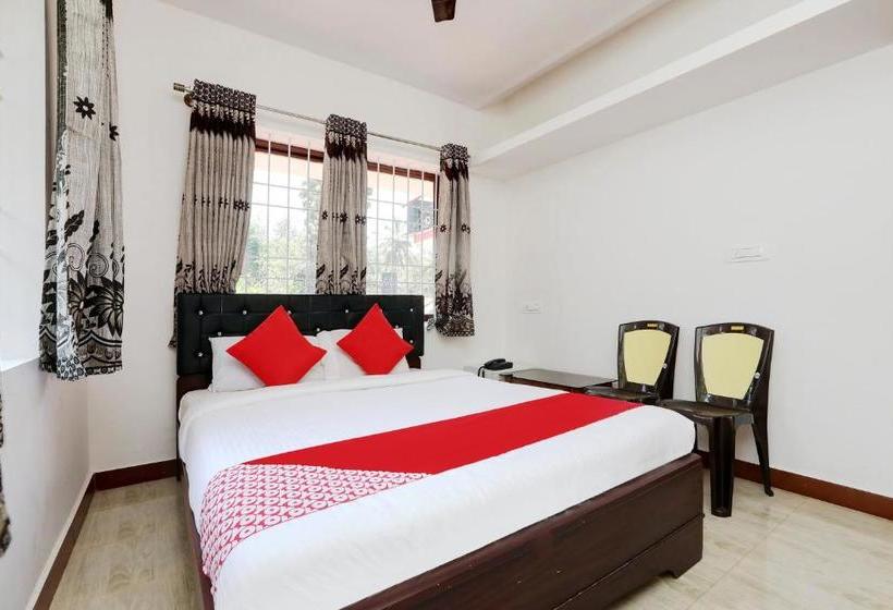 Отель Fabexpress Misty Green