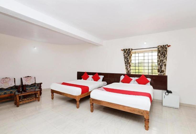 Отель Fabexpress Misty Green