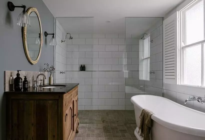 Hotelli Maleny Lodge