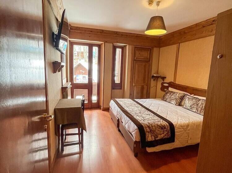 בית מלון כפרי Togo Palace Terminillo