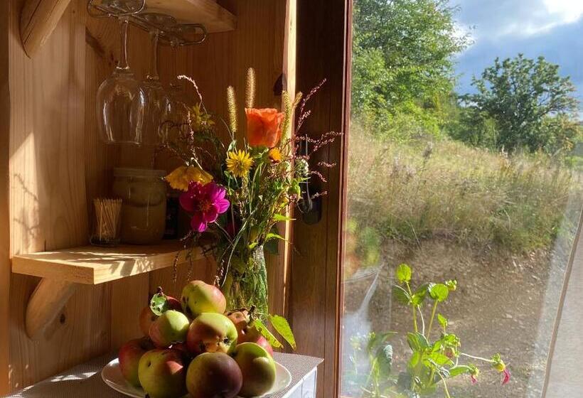 פנסיון To Lem Ande