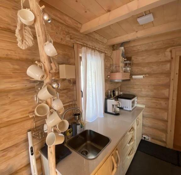 פנסיון To Lem Ande