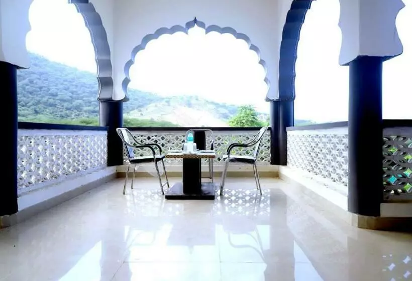 Siddarth Resort   Mountain View With Pool