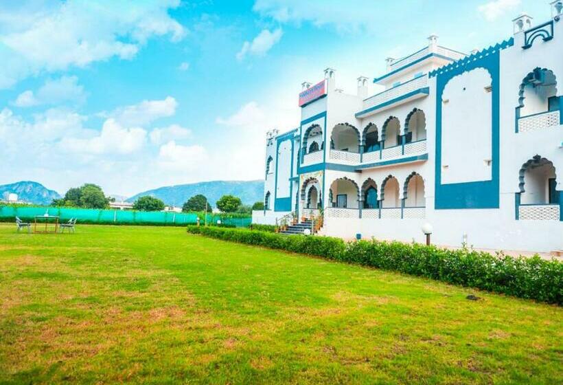 Siddarth Resort   Mountain View With Pool