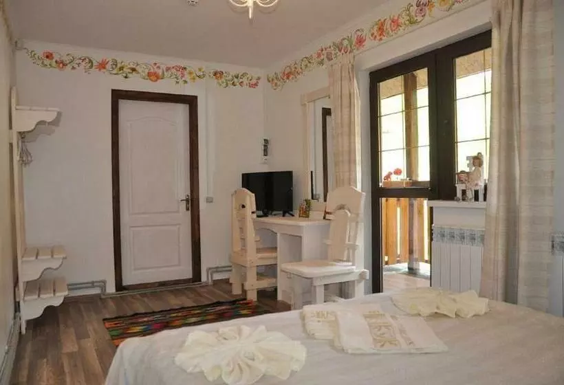 ユースホステル Pogar Inn