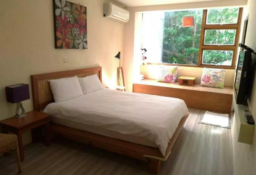 تختخواب و صبحانه Railway Villa