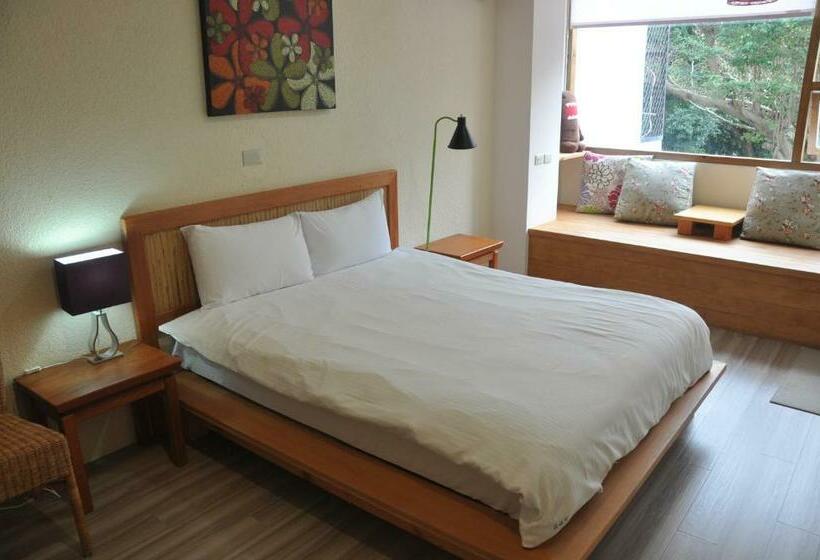 تختخواب و صبحانه Railway Villa