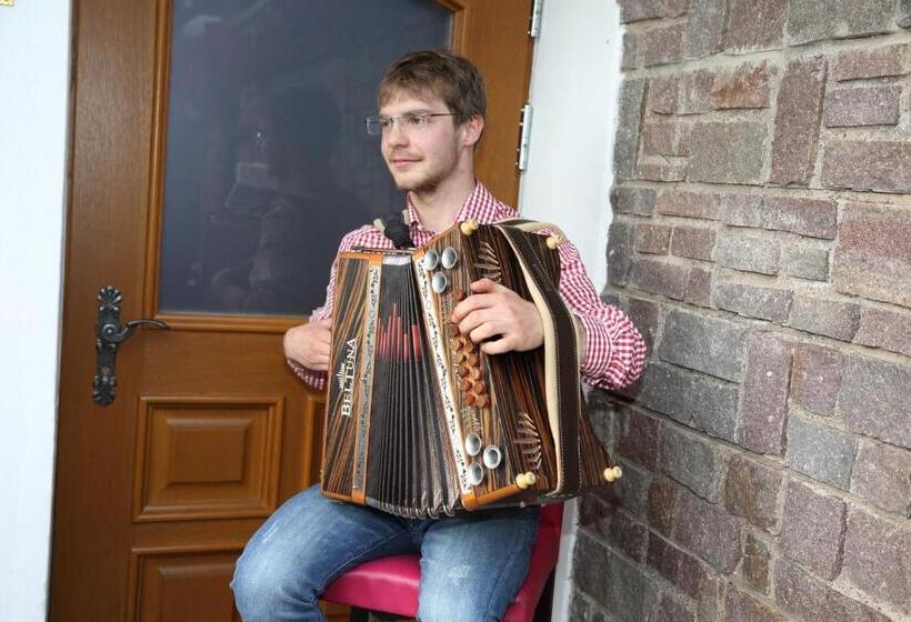 펜션 Garni Miravalle