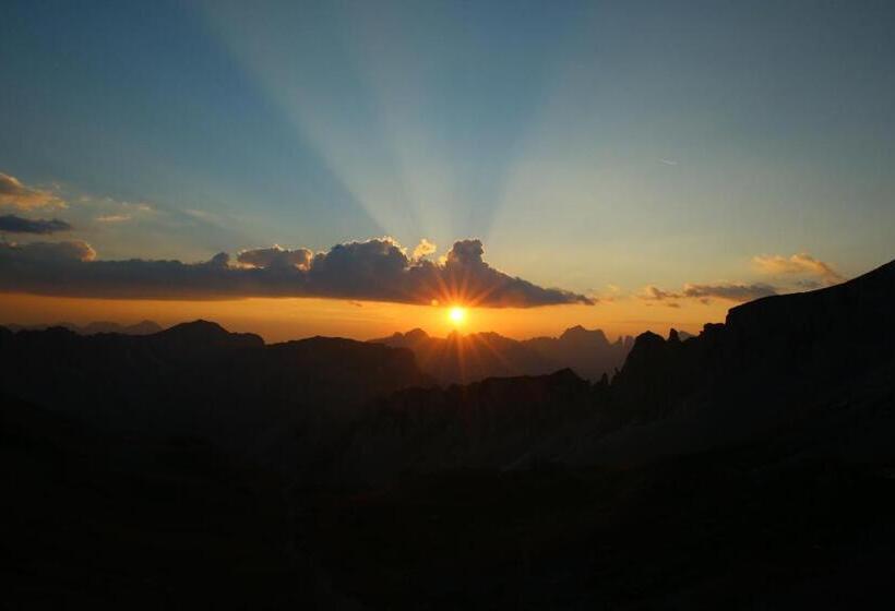 펜션 Garni Miravalle