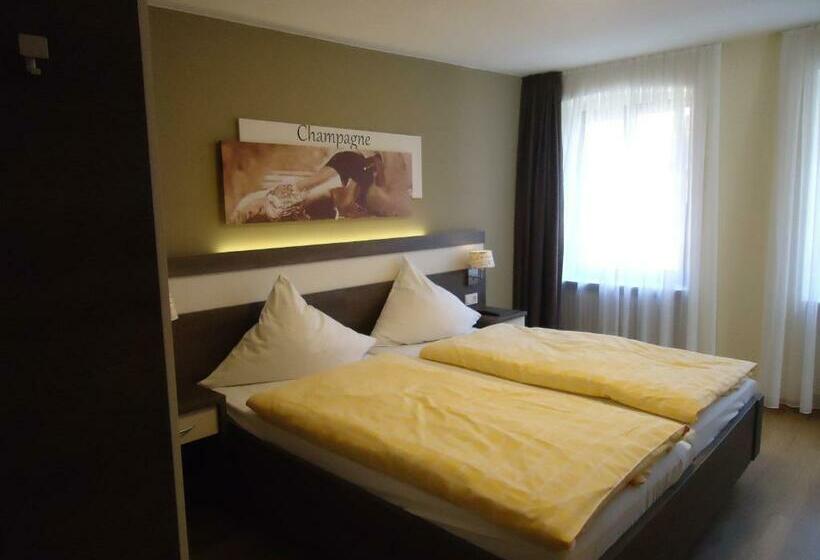 پانسیون Gasthaus Huwer