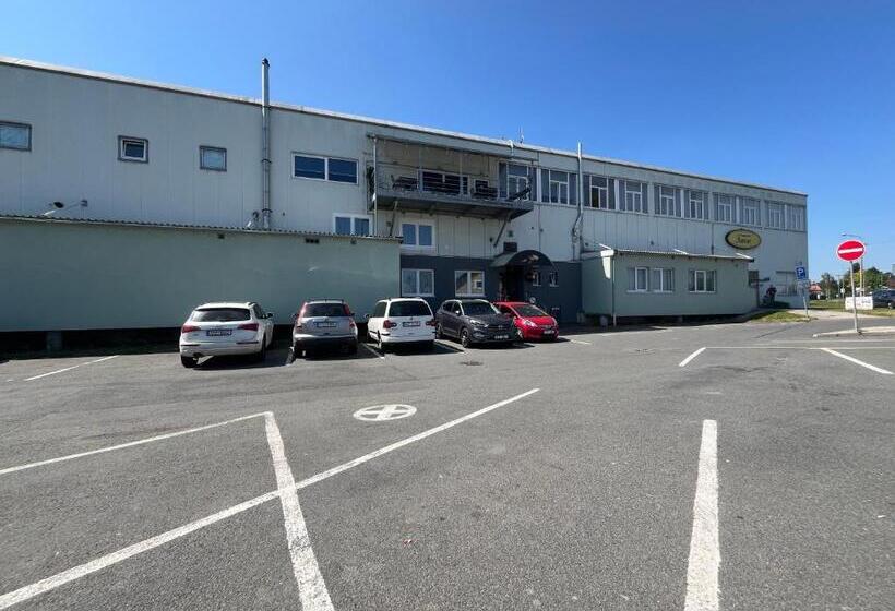 Пансион Penzion Raketa Bowling