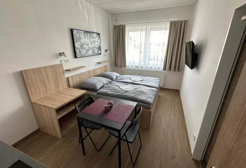 Majatalo Penzion Raketa Bowling