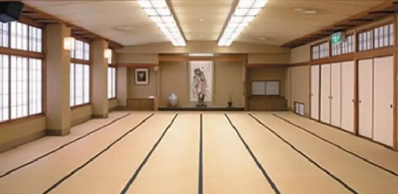 Hotelli Katsuzakikan