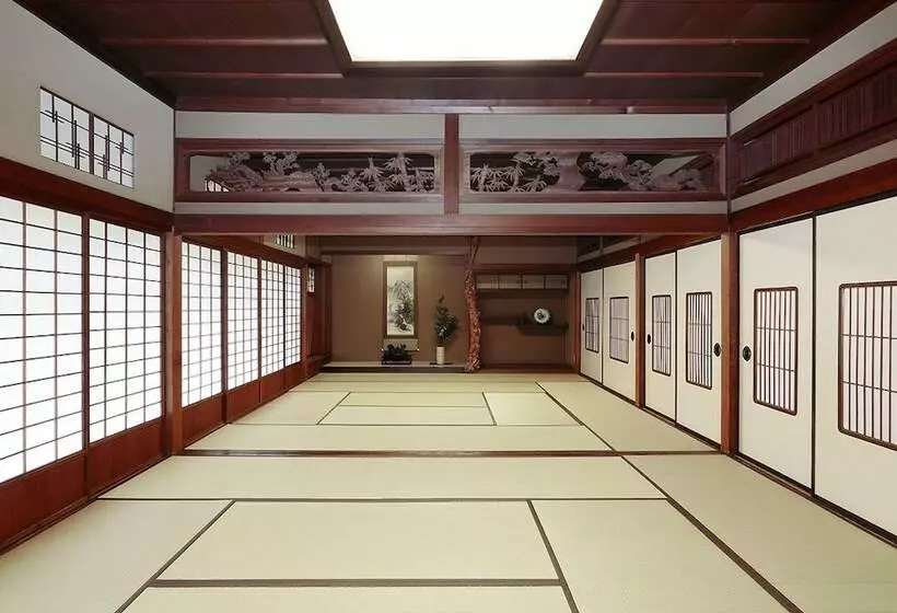 Hotelli Katsuzakikan