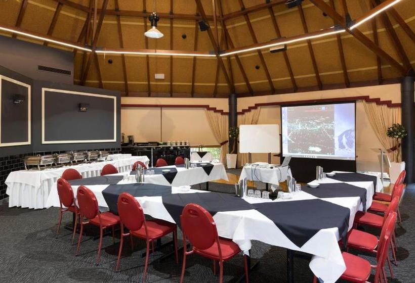 Отель Beenleigh Yatala Motor Inn