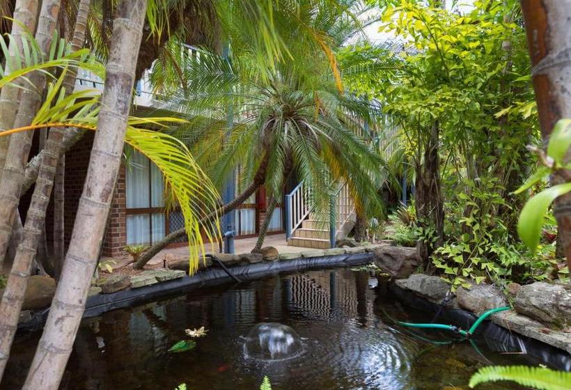 Отель Beenleigh Yatala Motor Inn