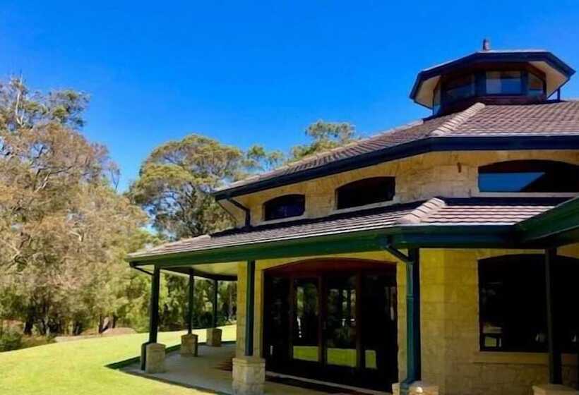 Отель Harmony Forest Accommodation And Vineyard