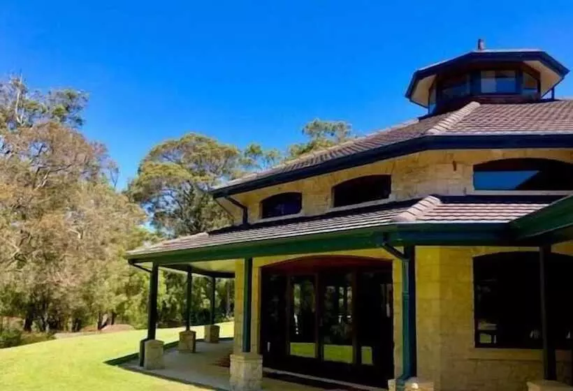 Hotelli Harmony Forest Accommodation And Vineyard