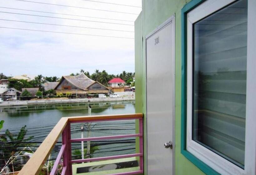 Shore Time Hotel Annex