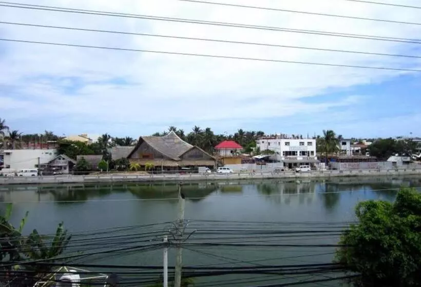 Shore Time Hotel Annex