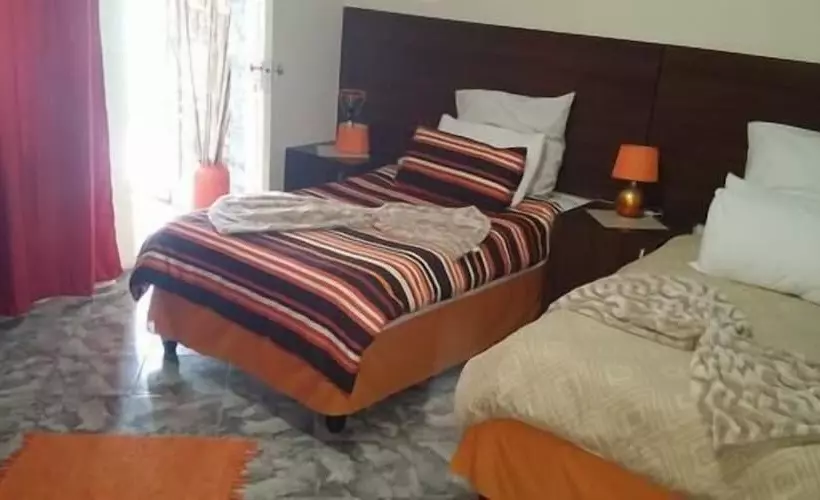 Aron's Guest House Bed & Breakfast