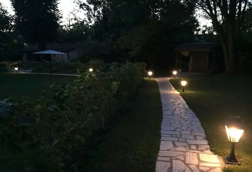 Aamiaismajoitus (B&B) L'orée De Giverny