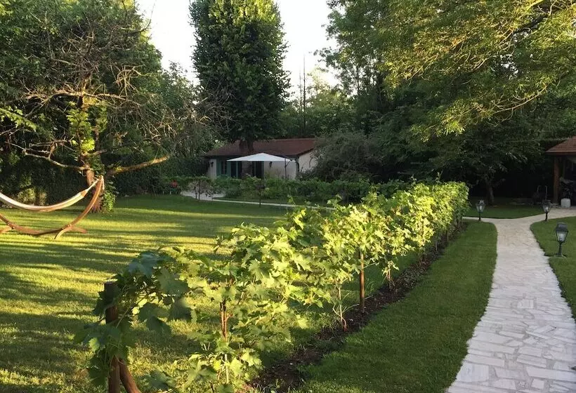 Aamiaismajoitus (B&B) L'orée De Giverny