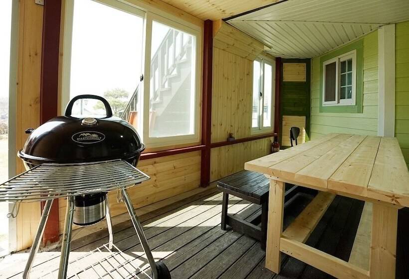 Afternoon Of The Forest Pension