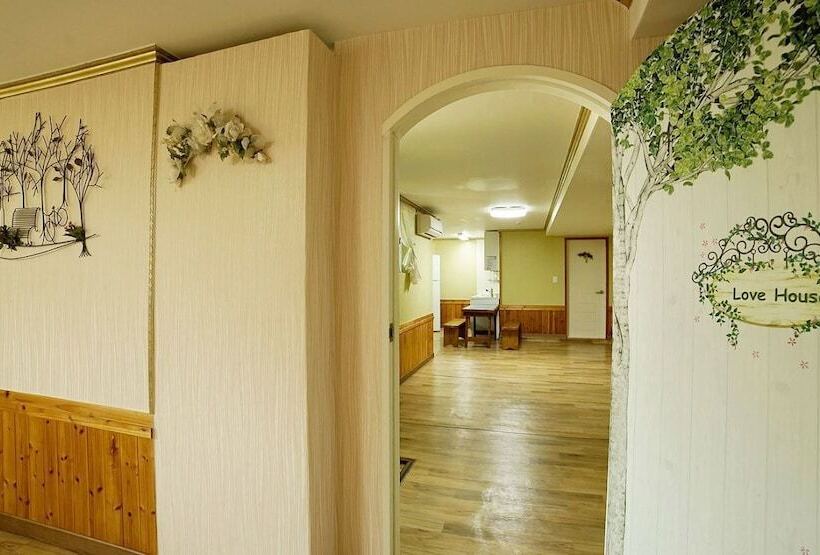 Afternoon Of The Forest Pension