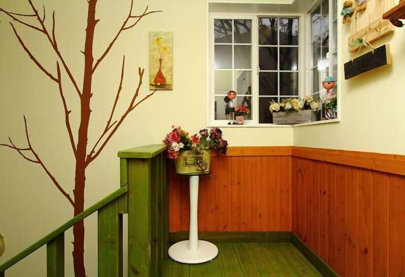 Afternoon Of The Forest Pension