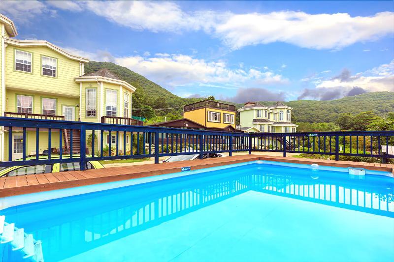 Afternoon Of The Forest Pension