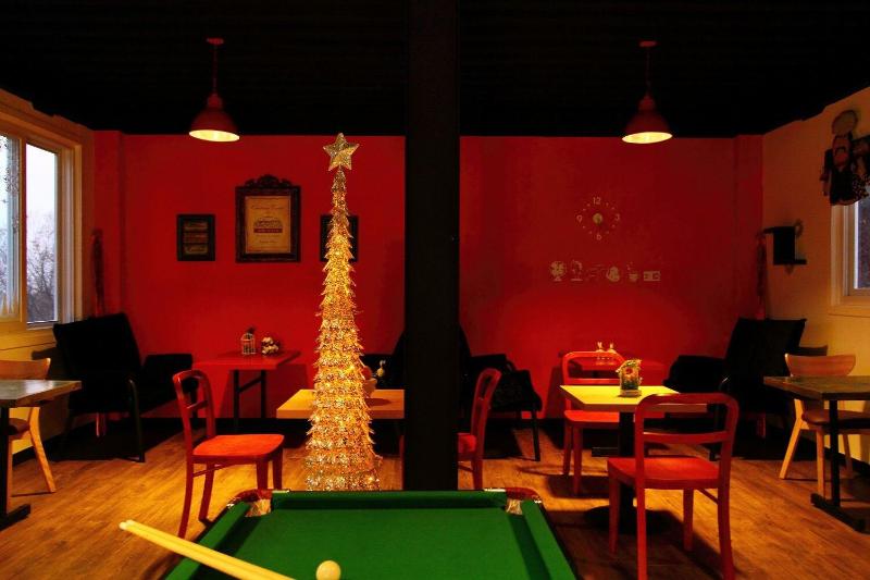 Afternoon Of The Forest Pension