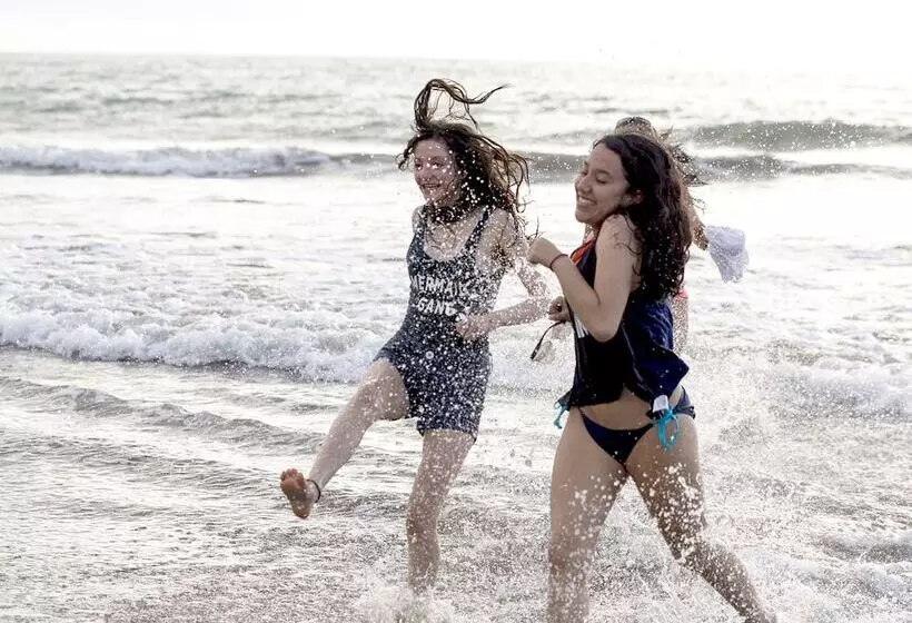 Green9 Hotel & Beach Resort Same