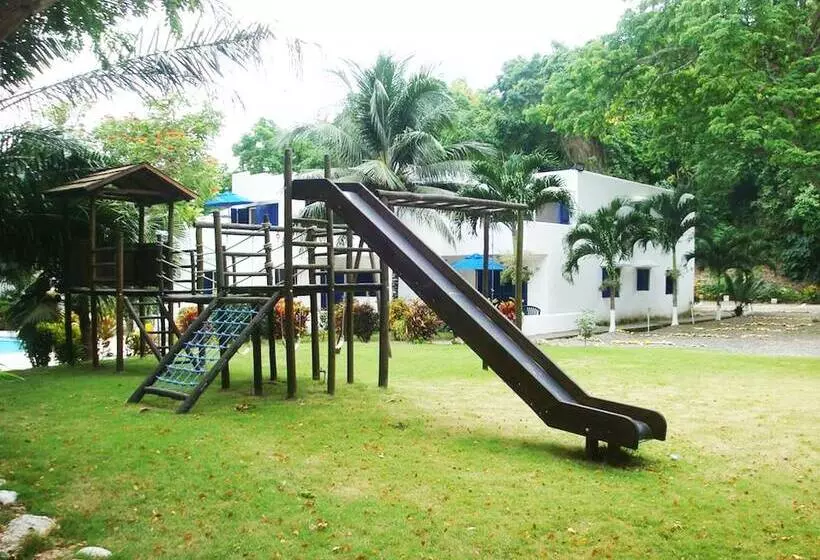 Green9 Hotel & Beach Resort Same