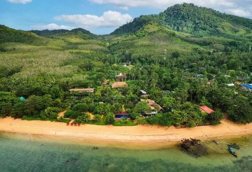 Hotelli Andalay Beach Resort Koh Libong