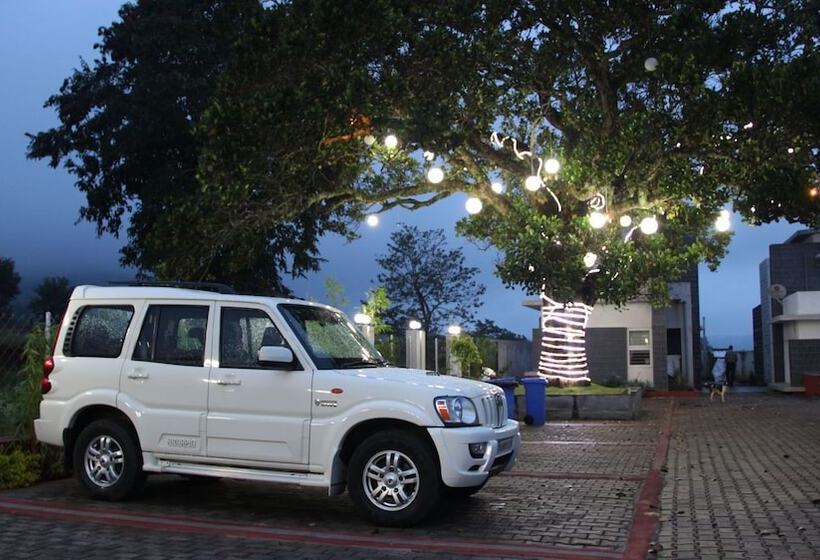 Hotel La Flora Cloud 9 Yelagiri