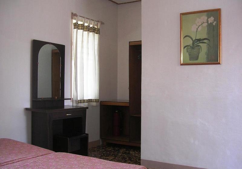 فندق Maia's Beach Resort