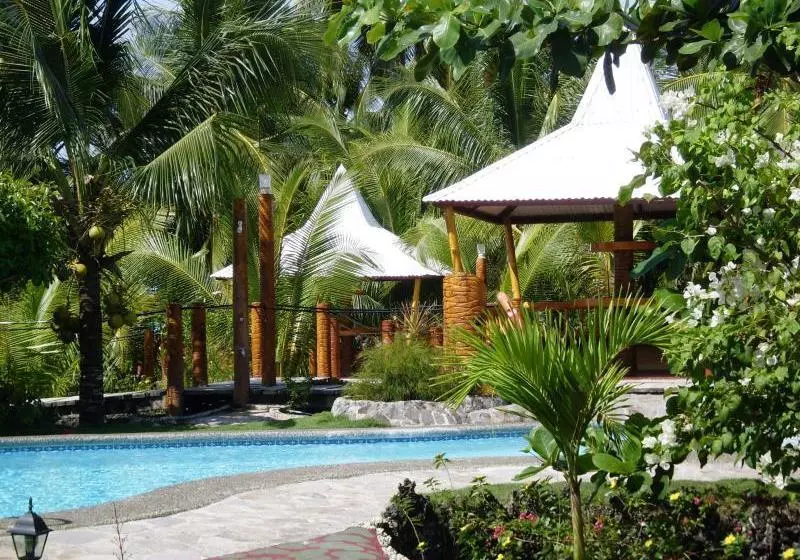 ホテル Maia's Beach Resort