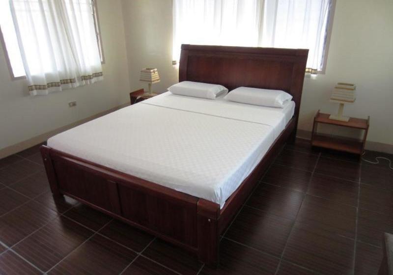 فندق Maia's Beach Resort