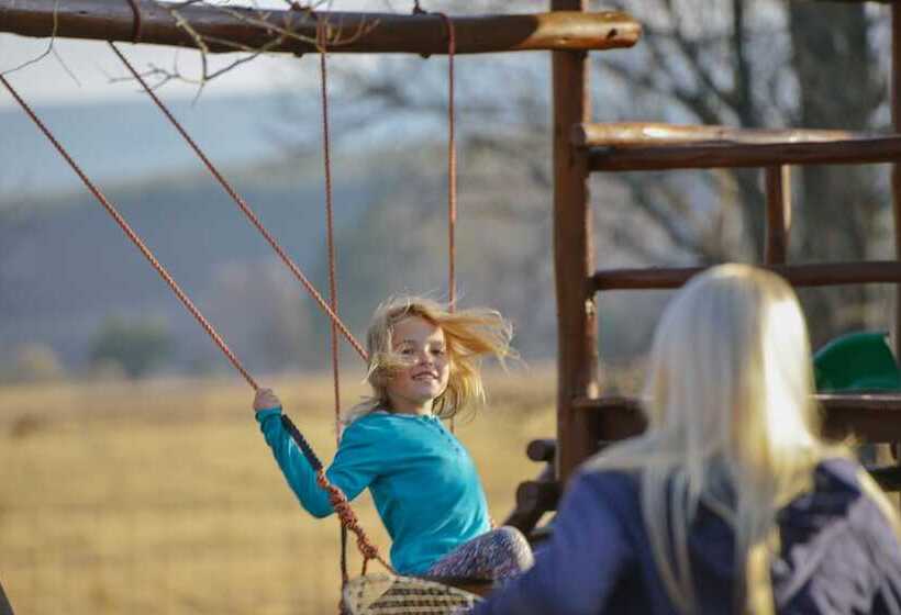 Отель Rockwood Lodges