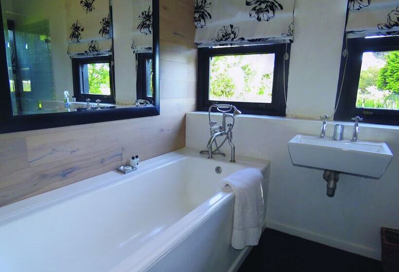 Отель Rockwood Lodges