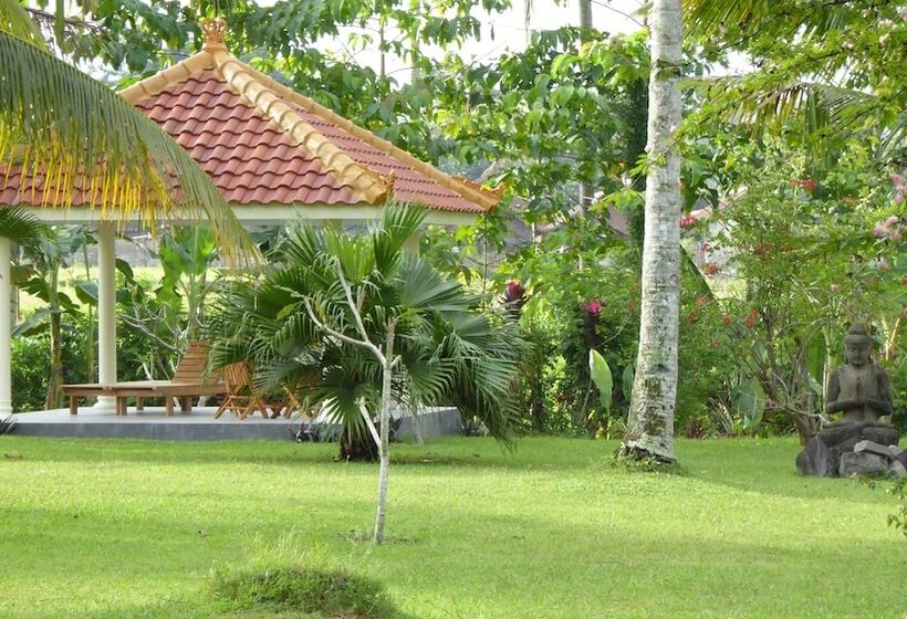 Отель Villa Rumah Kita