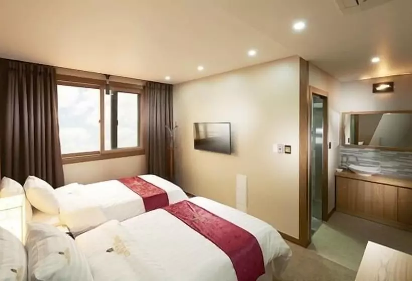 Hotelli Benikea Central