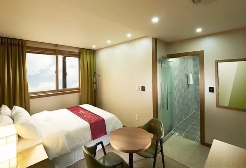 Hotelli Benikea Central