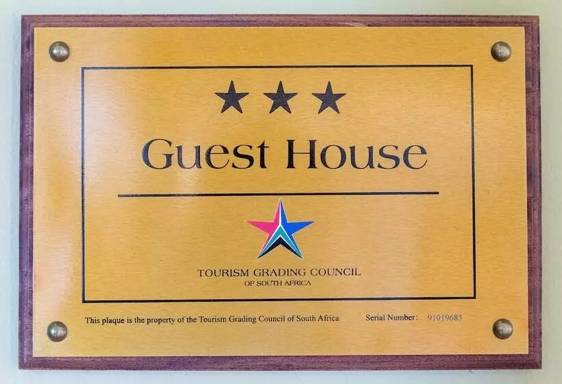 Pension Maclear Manor