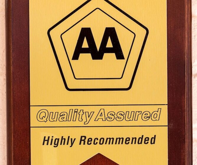 ペンション Maclear Manor