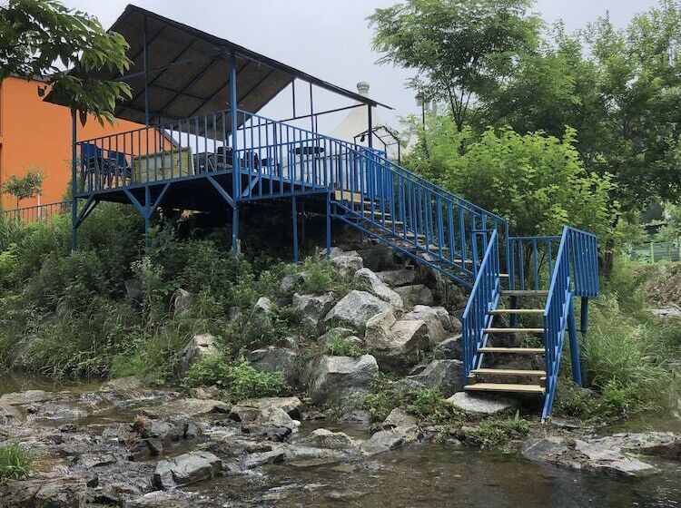 Pension Cafe Yoon & Park