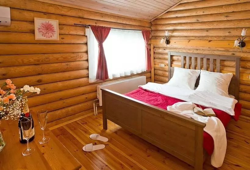 استراحتگاه Country Club White Horse